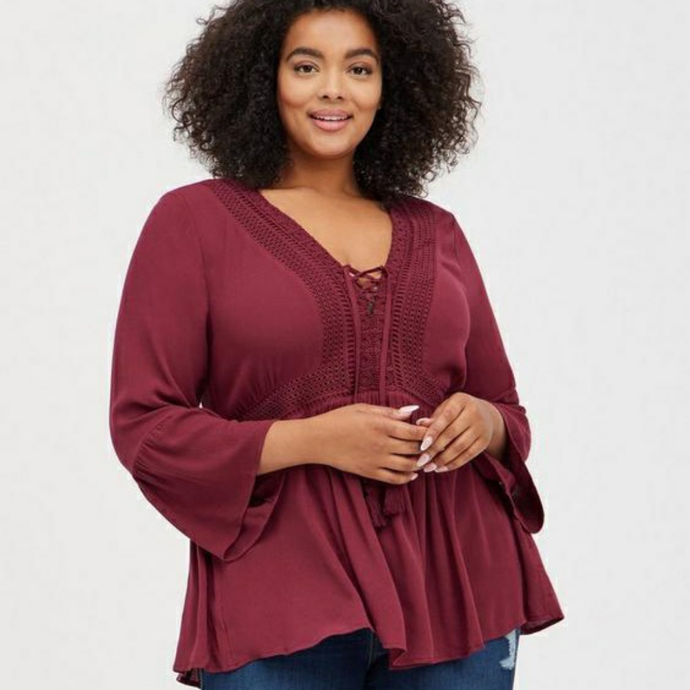 Torrid Women's Long Sleeve Peasant Tunic Berry Red Maroon Tie Neck Boho Size 1